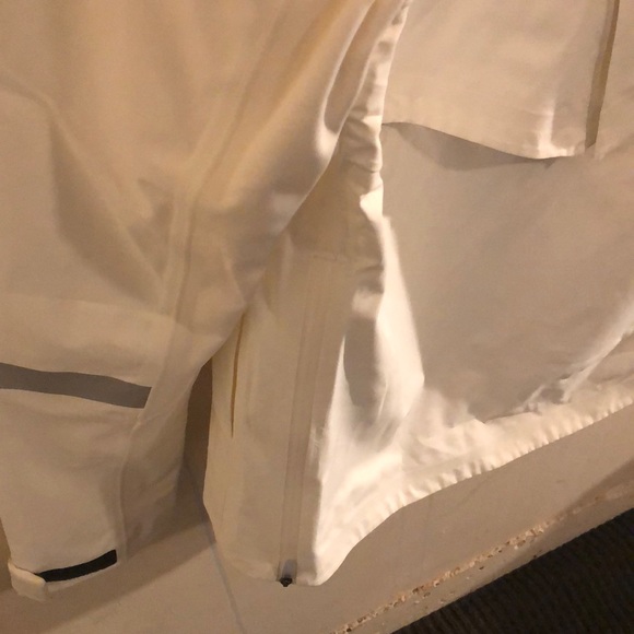 Nike Aero Shield Jacket - Picture 9 of 13